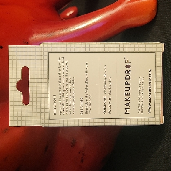 Makeup Drop - Picture 3 of 3